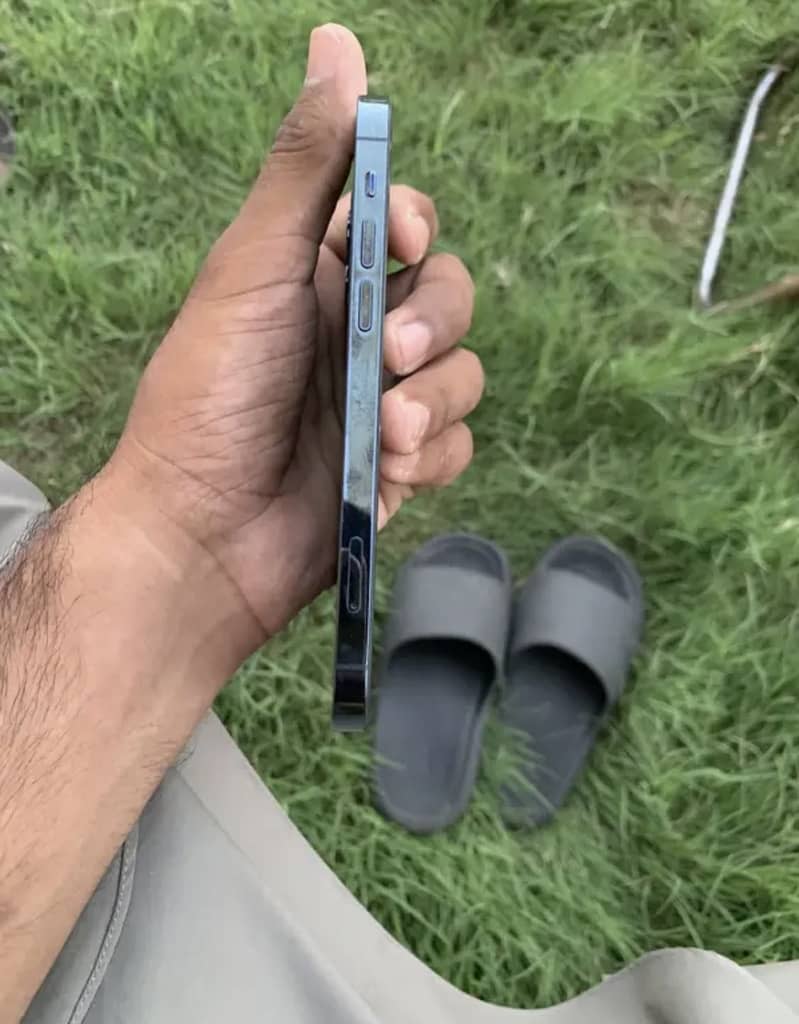 Apple iPhone 12 Pro 2