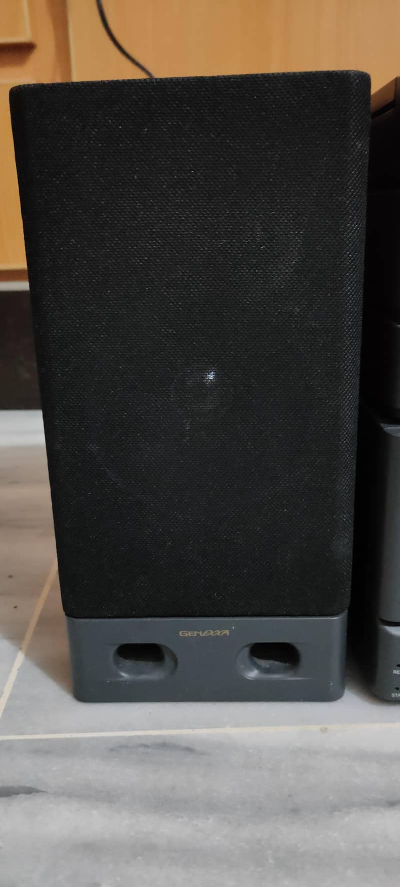 Deck amplifier 1