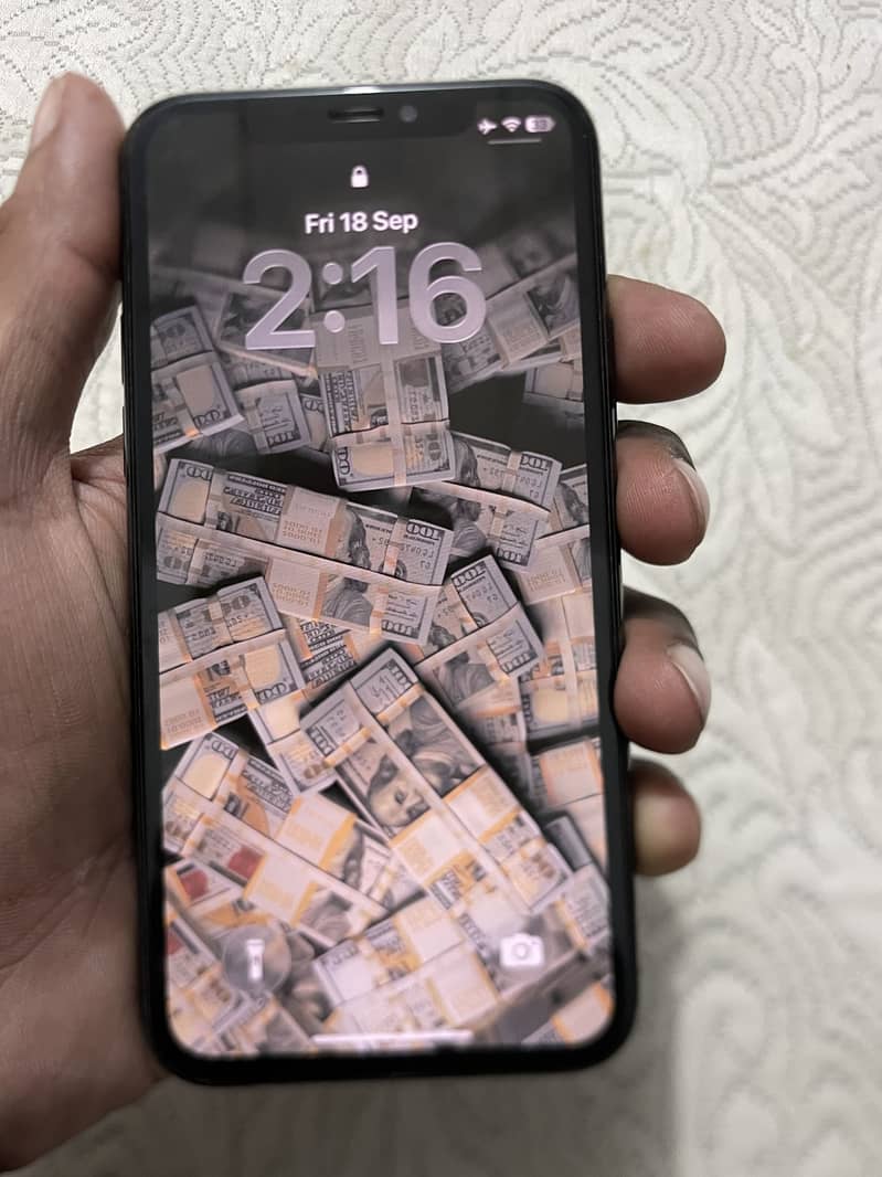 Apple iPhone 11 Pro 9