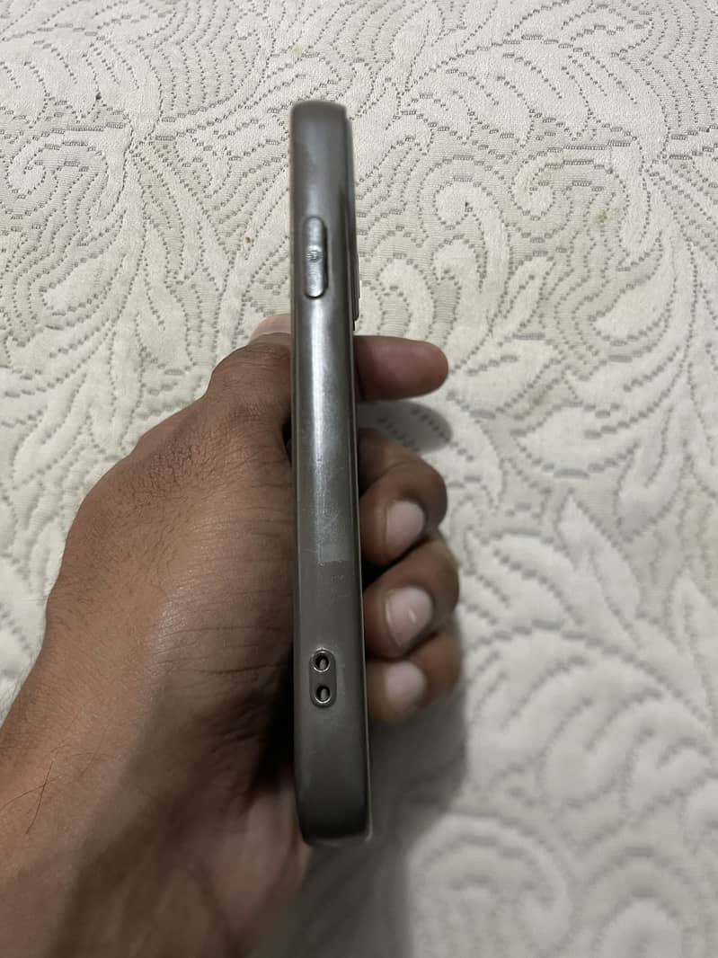 Apple iPhone 11 Pro 12