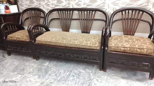 sofa set or console