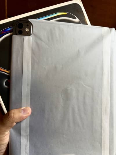 Apple iPad Pro M4 13” 5G-95% Battery Health - Brand New