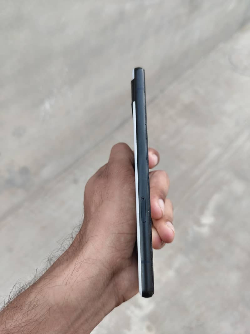 Google Pixel 6a 1