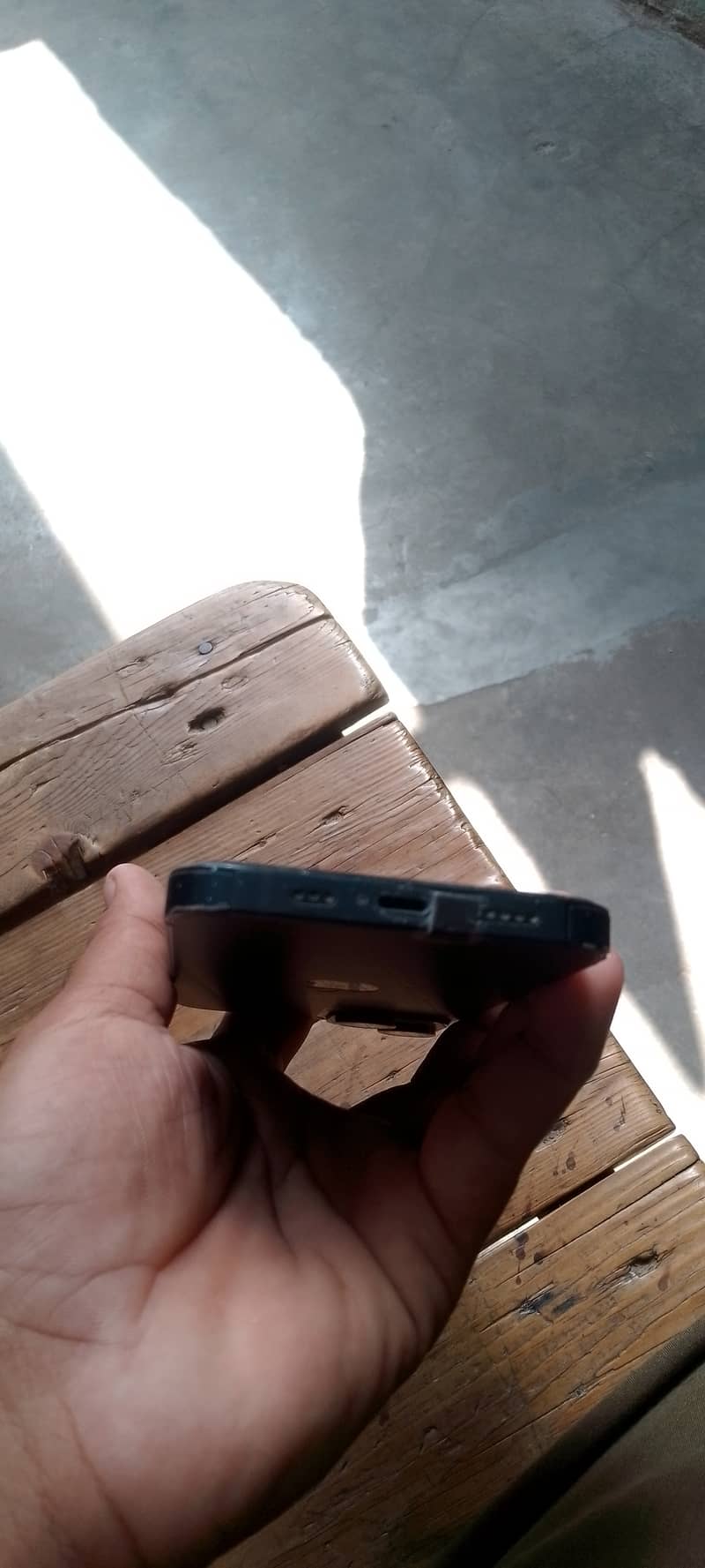 Apple iPhone 13 6