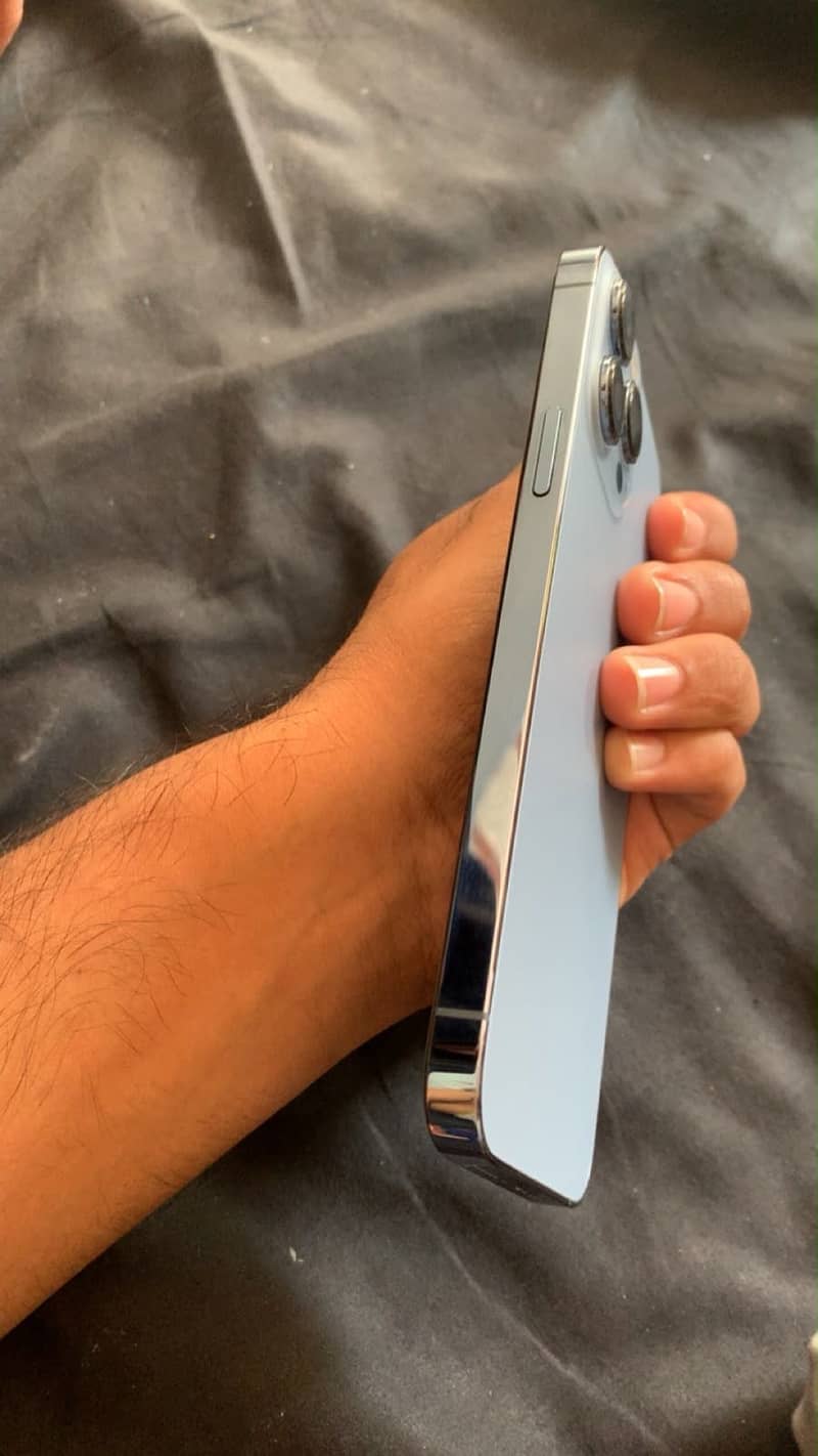 Apple iPhone 13 Pro Max 2