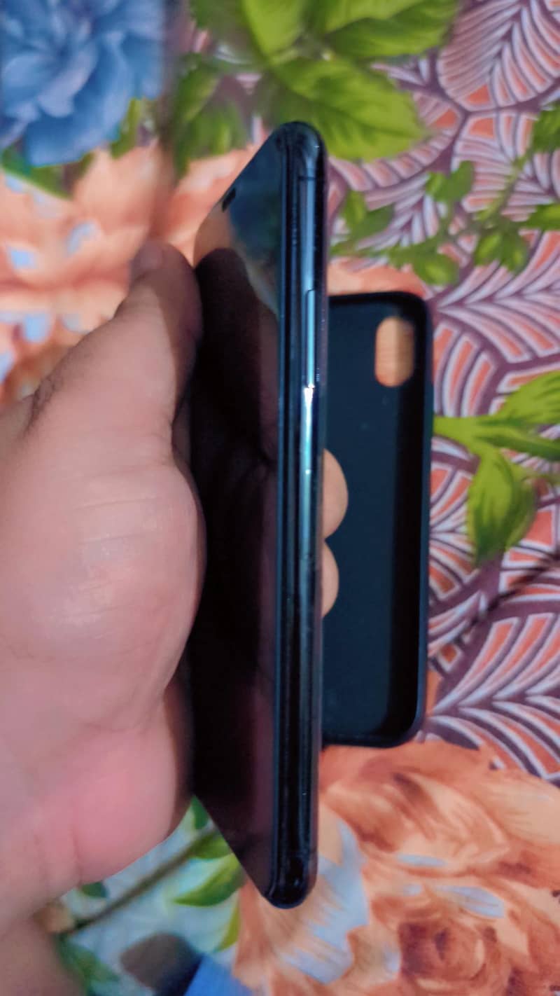 Apple iPhone X 2