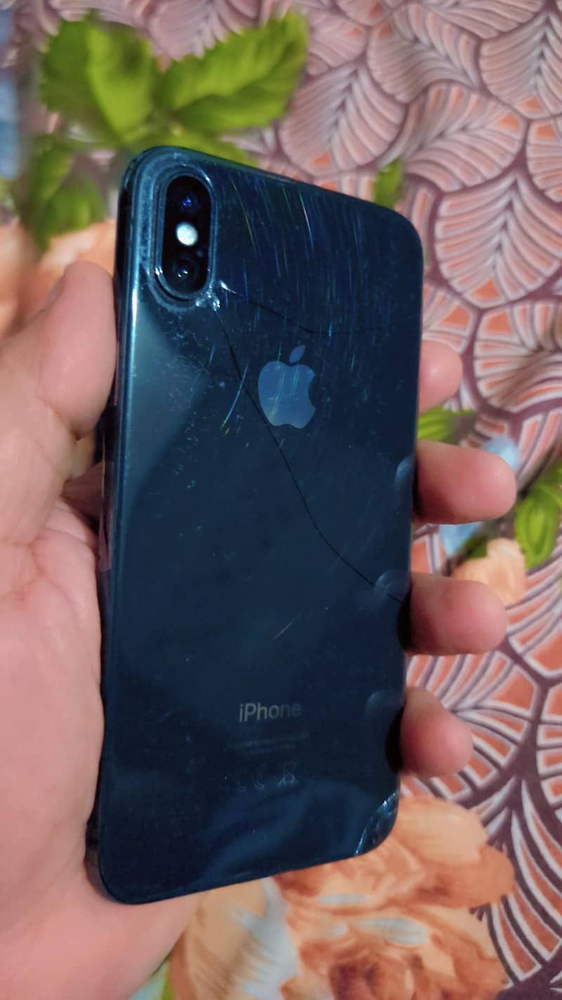 Apple iPhone X 3