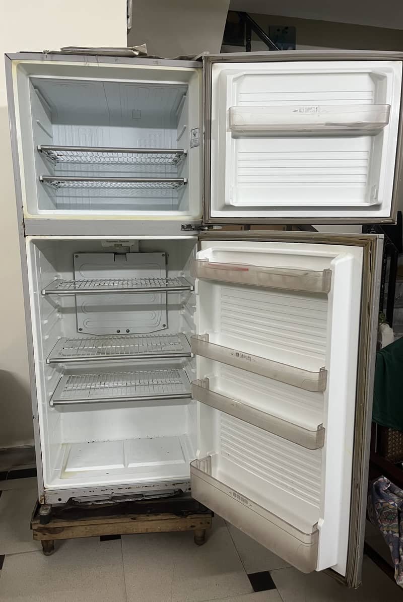 Dawlance Refrigerator 3