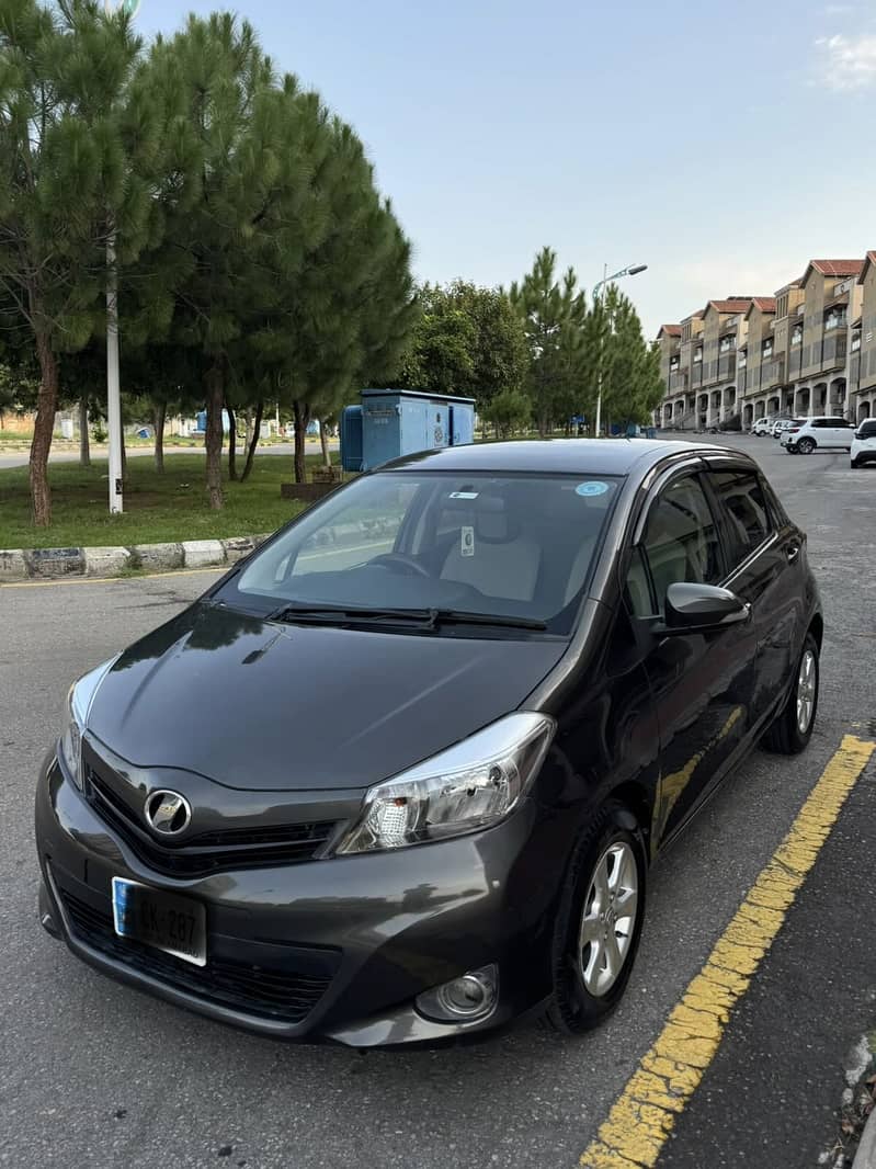 Toyota Vitz 2011 6