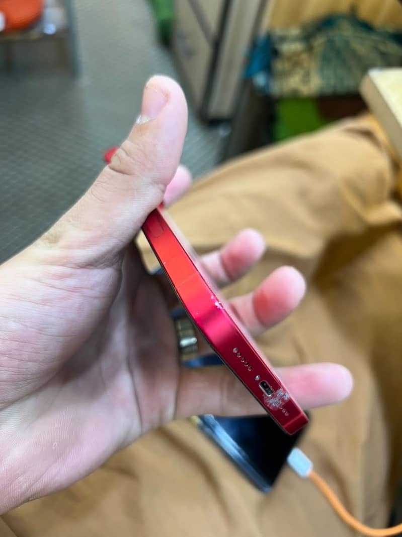 Apple iPhone 14 5