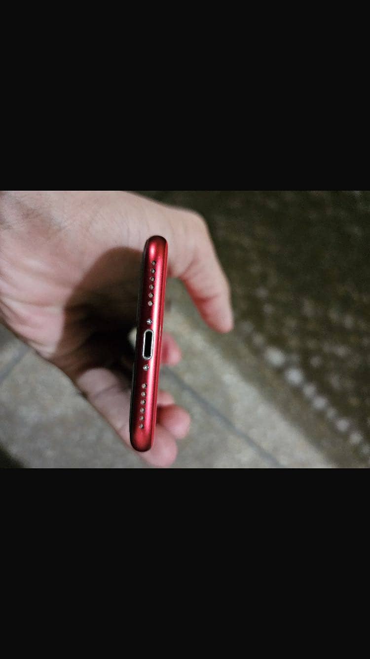 Apple iPhone SE 2 5