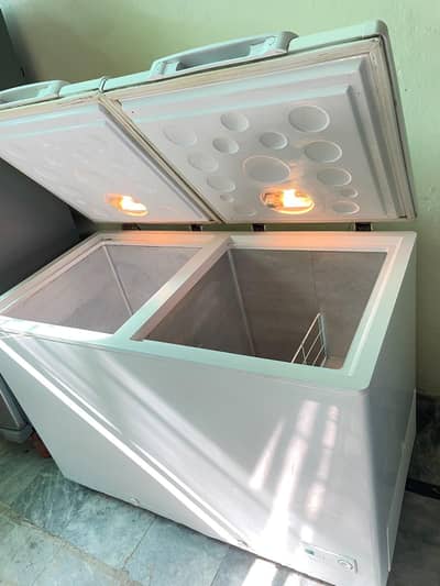 Deep Freezer DC Inverter 03248468747