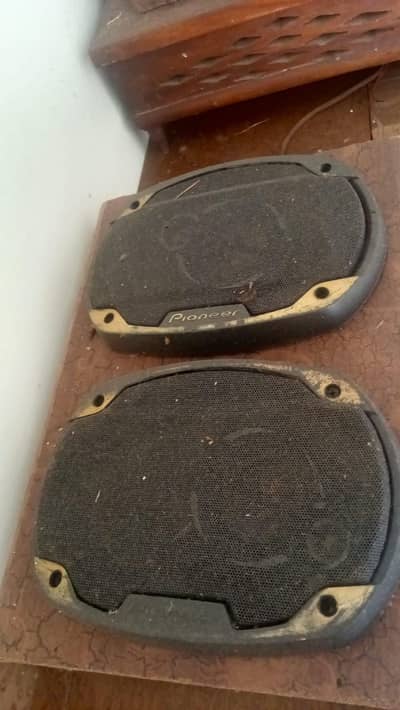 2 speaker and tape for sale
