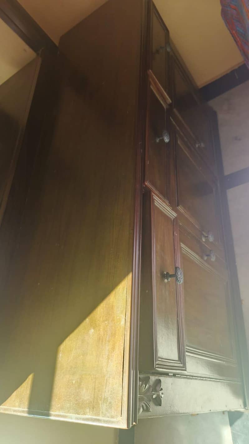 Dressing table/ vanity 3