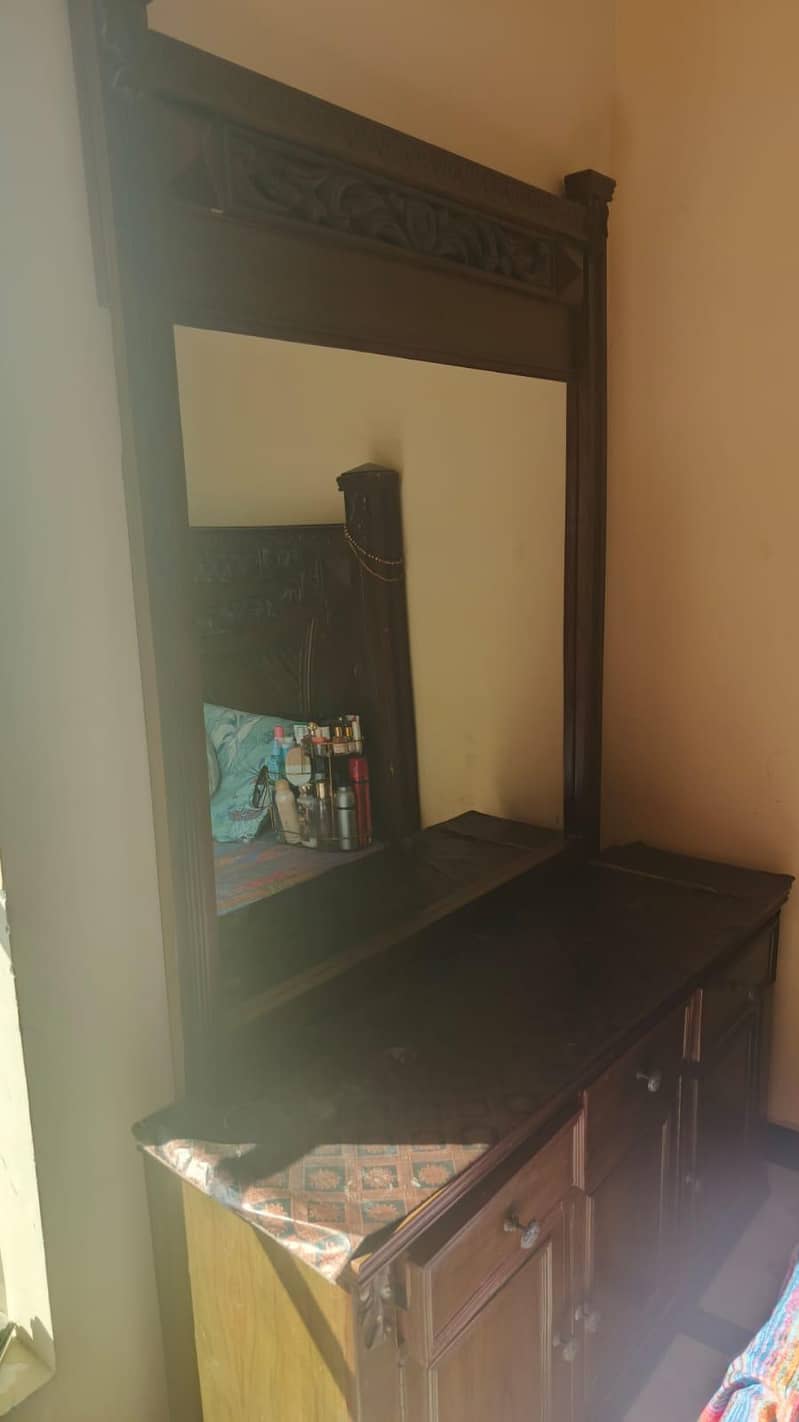 Dressing table/ vanity 4