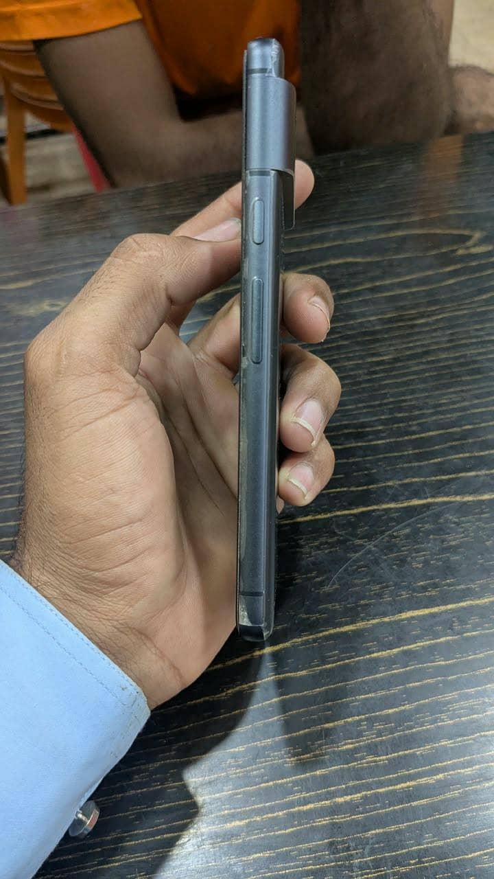 Google Pixel 8 2