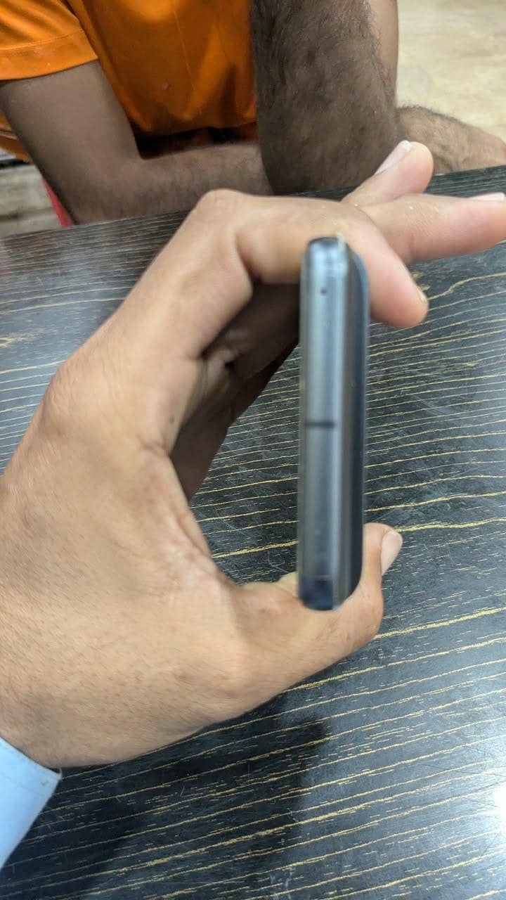 Google Pixel 8 3