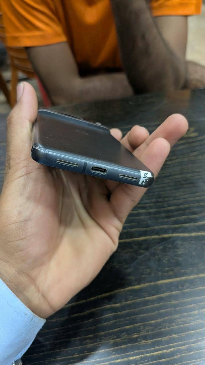 Google Pixel 8 7
