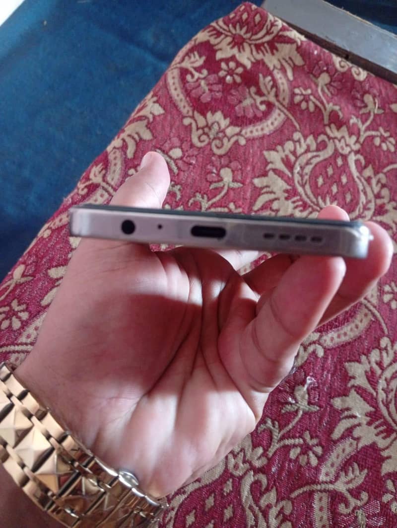 Infinix Note 30 Pro 2