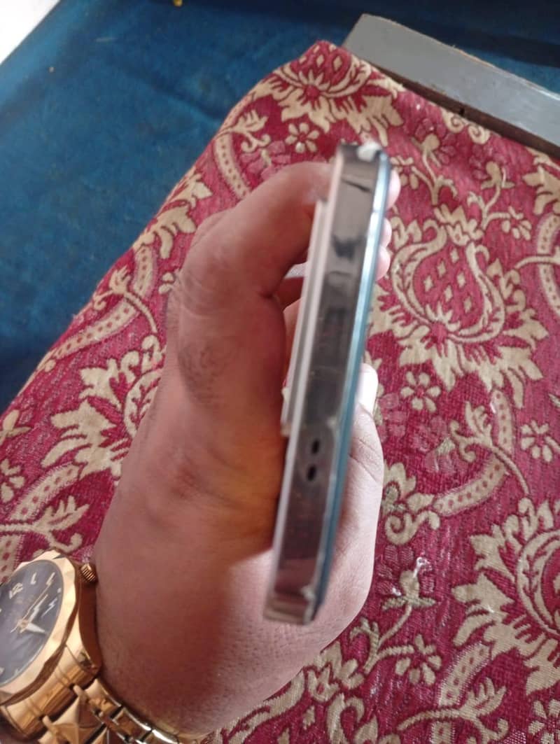 Infinix Note 30 Pro 3