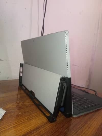 Chrome book for sell //Microsoft Surface Pro 4 Core i7 8GB 256GB SSD