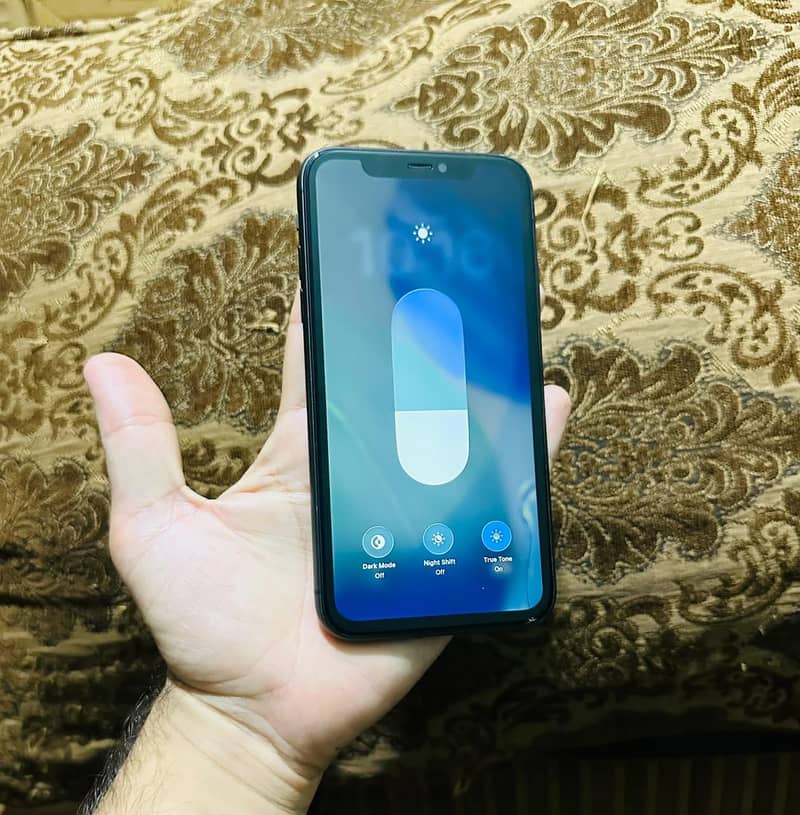 Apple iPhone 11 2