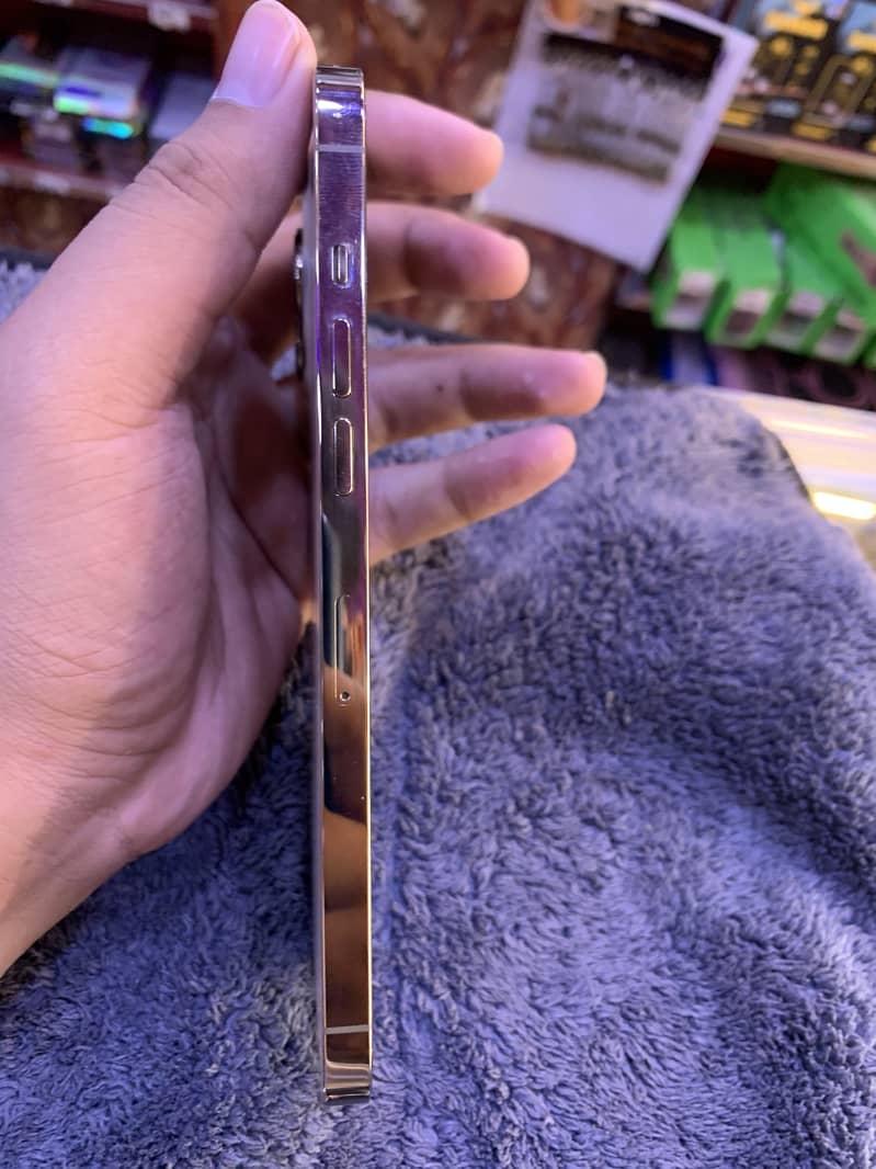 Iphone 12 pro max 0