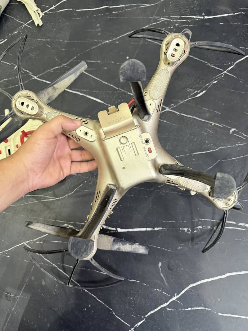 3 drones 1