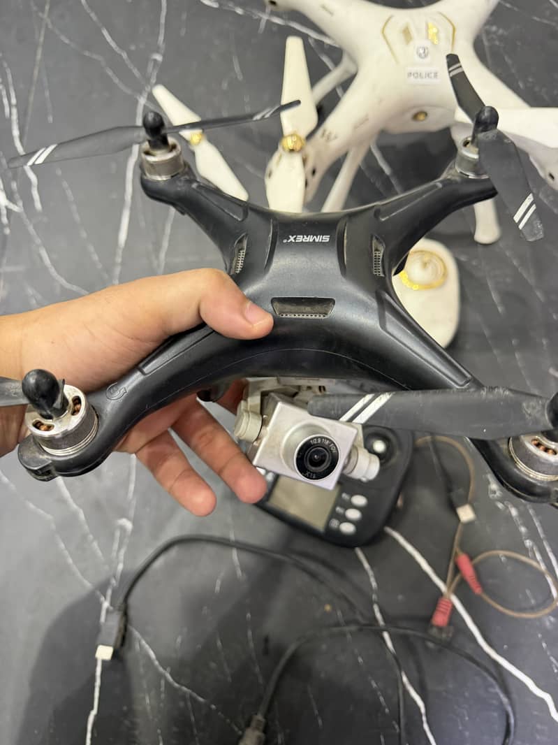 3 drones 7