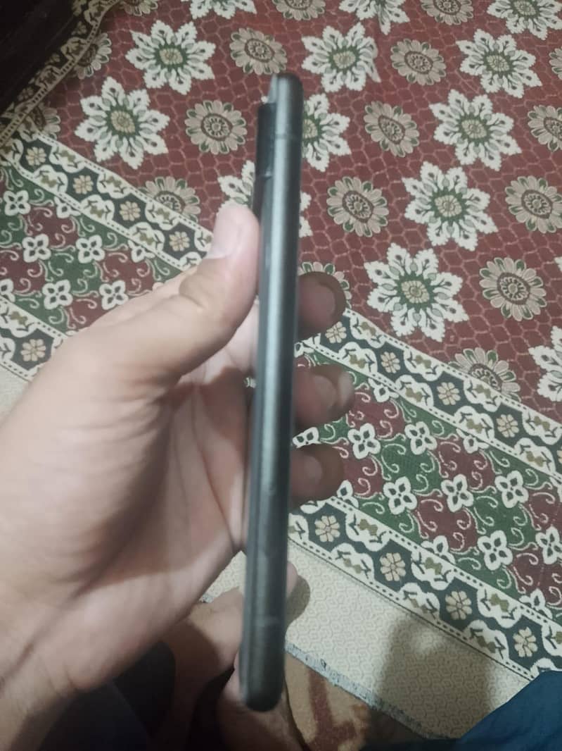 Google Pixel 6 4
