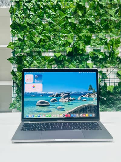 Macbook Pro core i9 2019 16gb ram 1TB ssd  122000 pkr