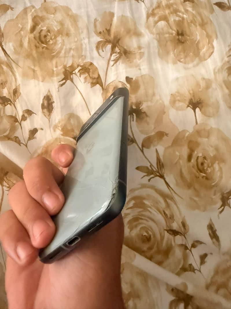 Google Pixel 8 3