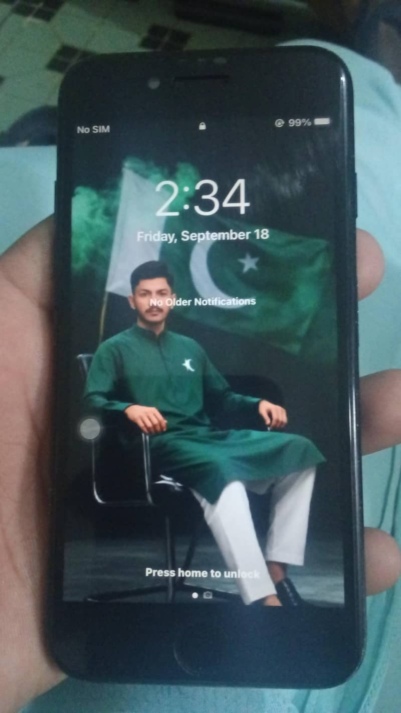 Apple iPhone 7 2
