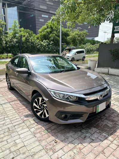 Honda Civic VTi Oriel Prosmatic 2018 Total Genuine