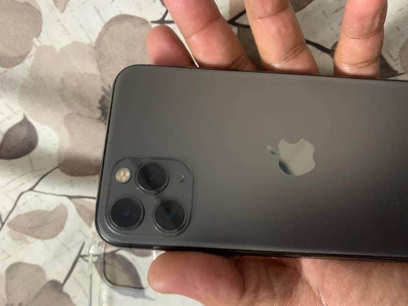 iPhone 11 Pro all sim working 7