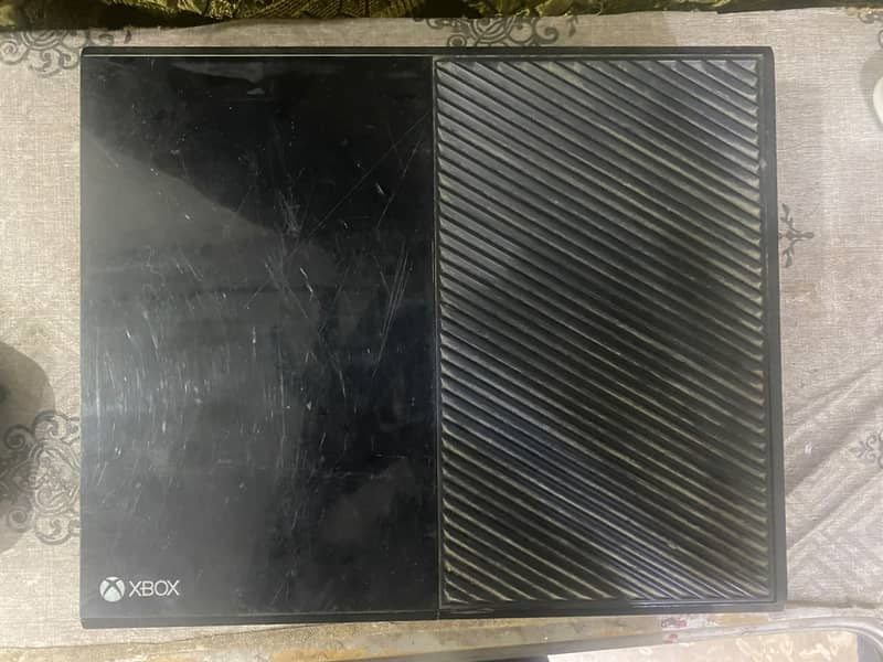 Xbox One – Original Controller & Accessories 1