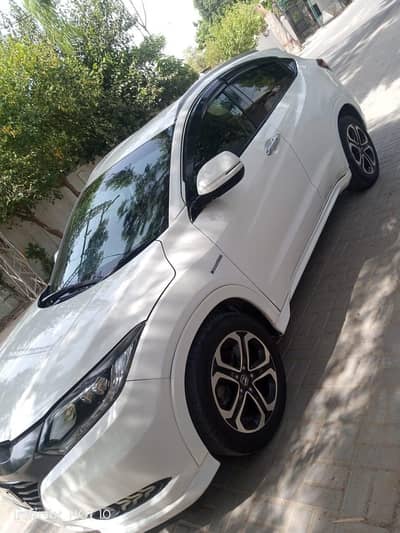 Honda Vezel 2015