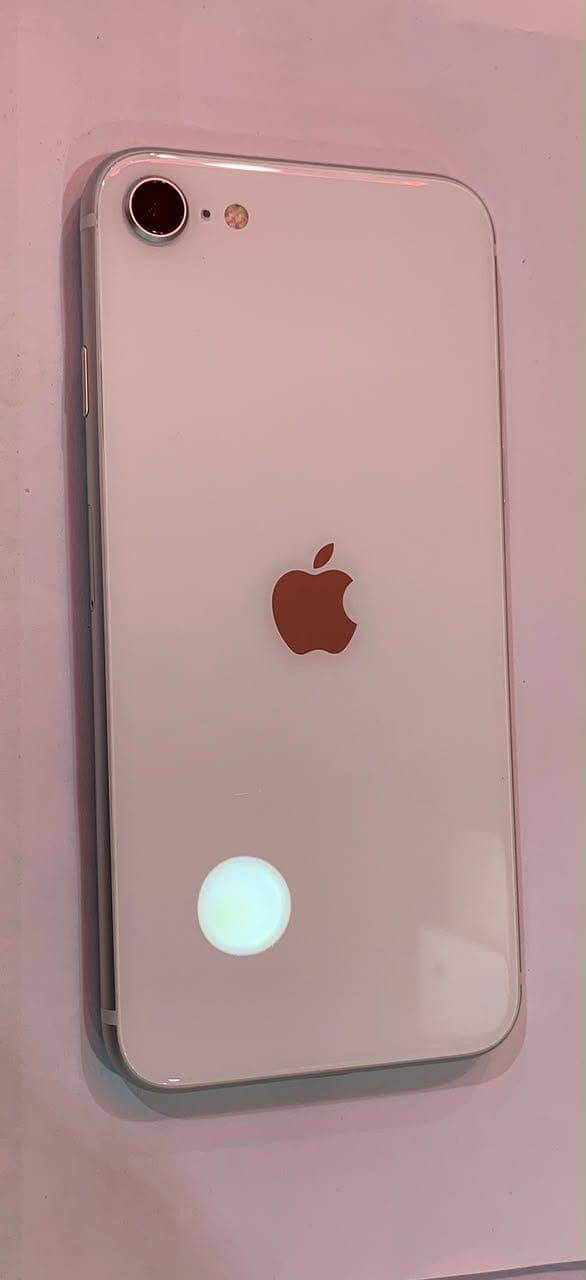 iPhone SE 2nd Generation 1