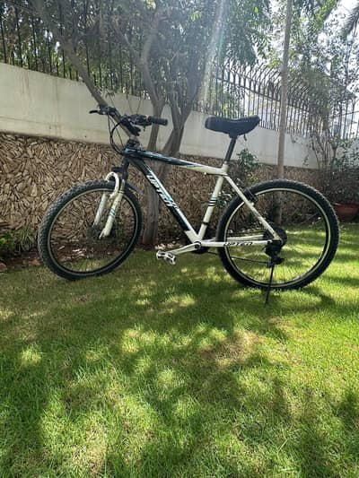 UPTEN Imported Mountain bicycle ALMUNIUM FRAME