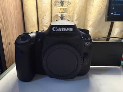 Canon 90 D with Sigma 18-35mm F1.8