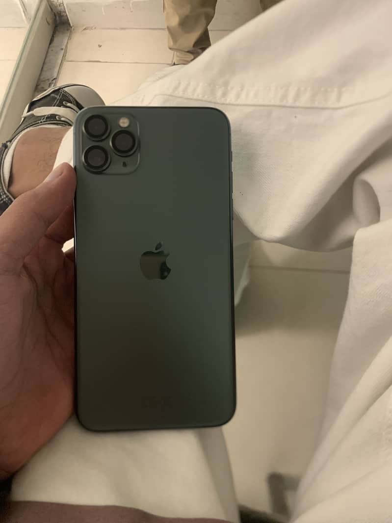 Apple iPhone 11 Pro Max 0