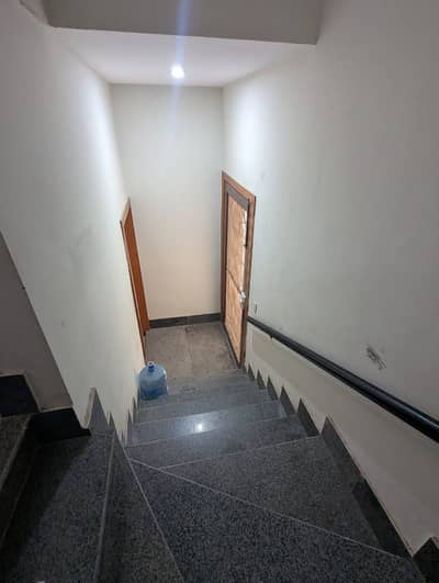 1 Kanal Brand New Upper Portion Available For Rent
