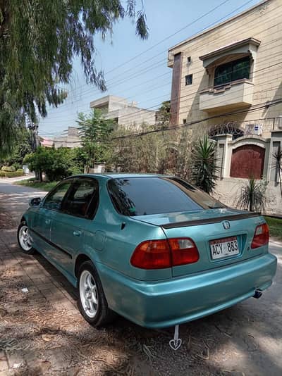 Honda Civic EXi 2000