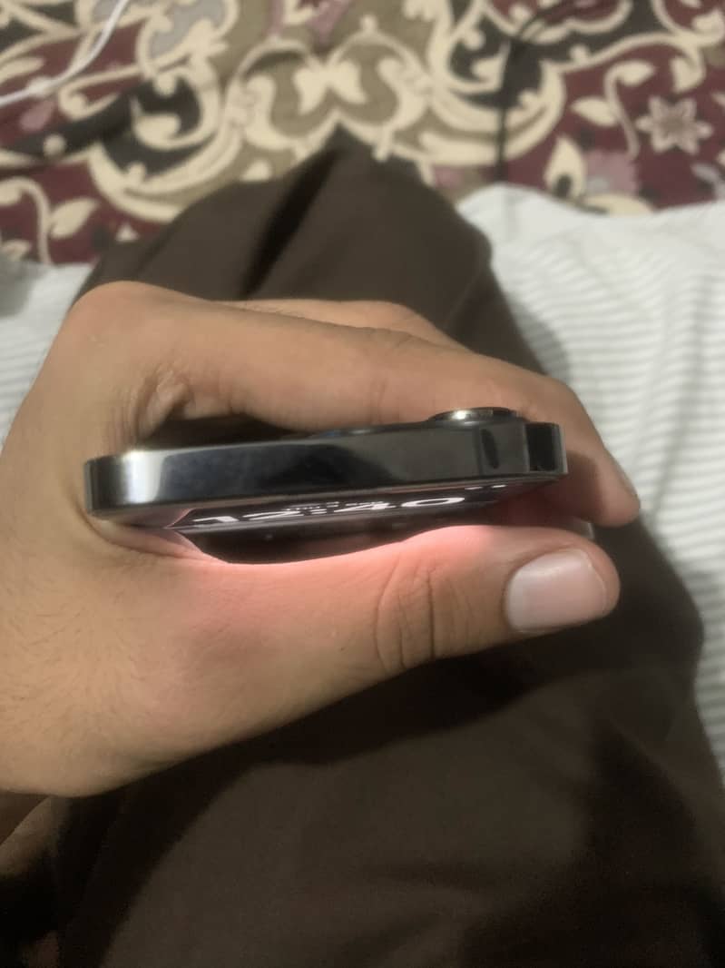 Apple iPhone 13 Pro 1