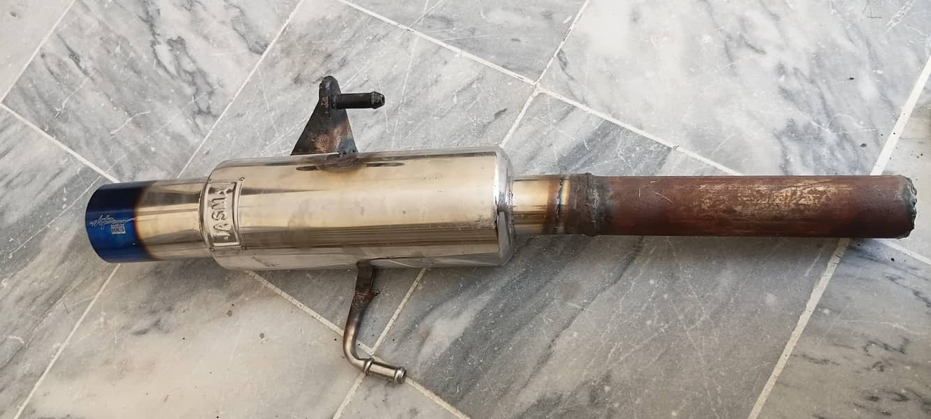 exhaust 1