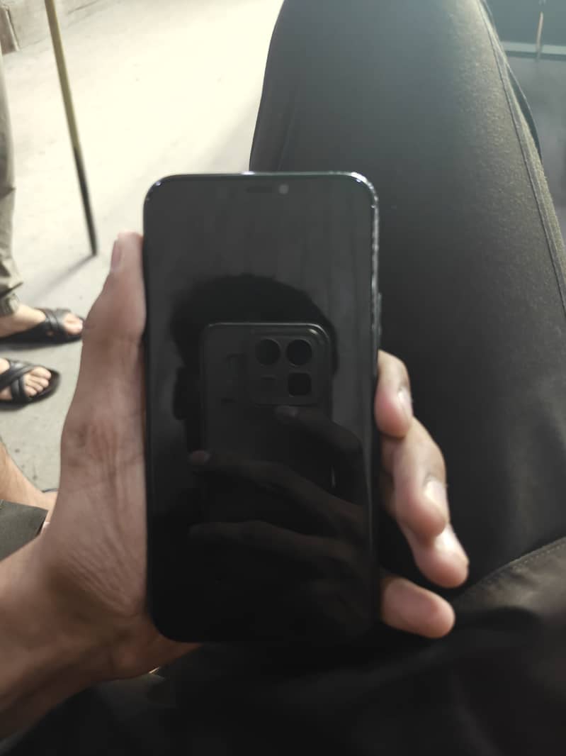 Apple iPhone 11 Pro 0