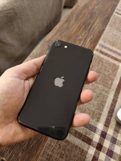 Apple iPhone SE
