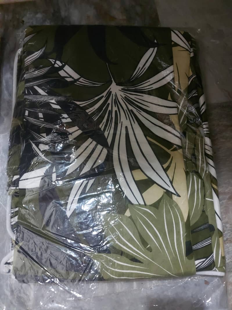Bed Sheet — بیڈ شیٹ / بستر کی چادر 4