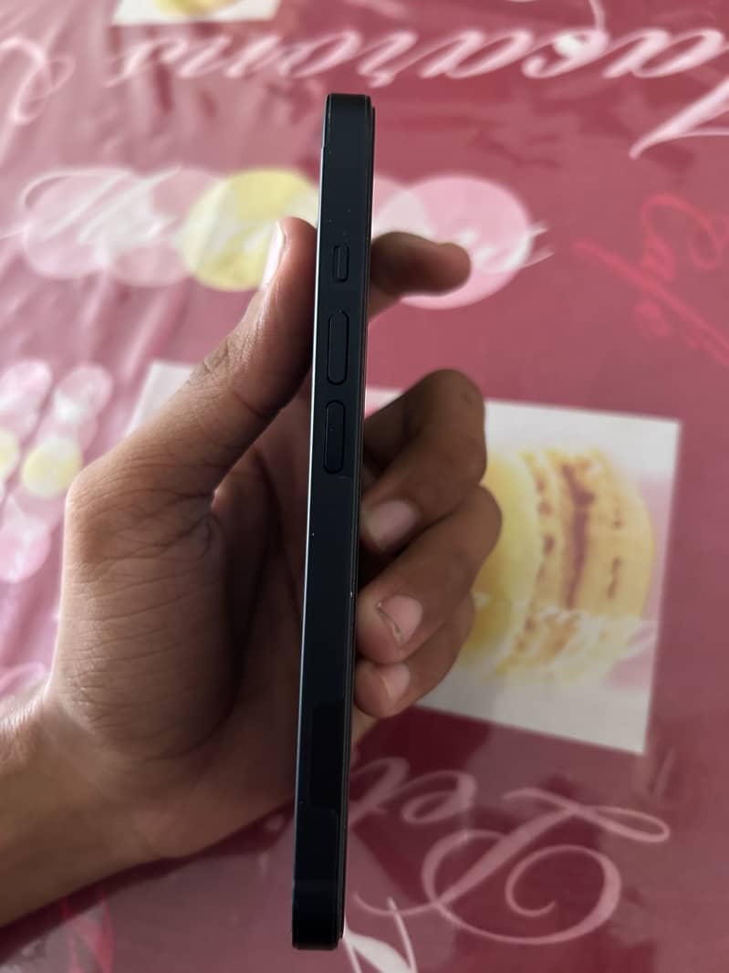 Apple iPhone 14 1