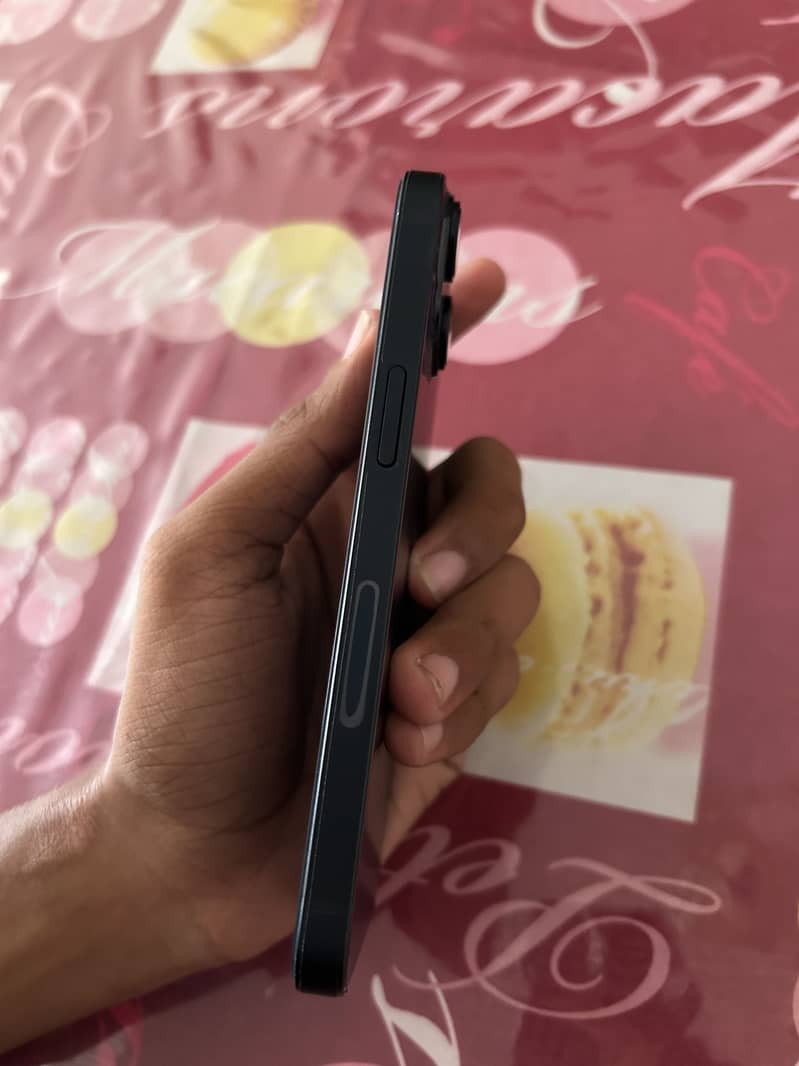 Apple iPhone 14 2